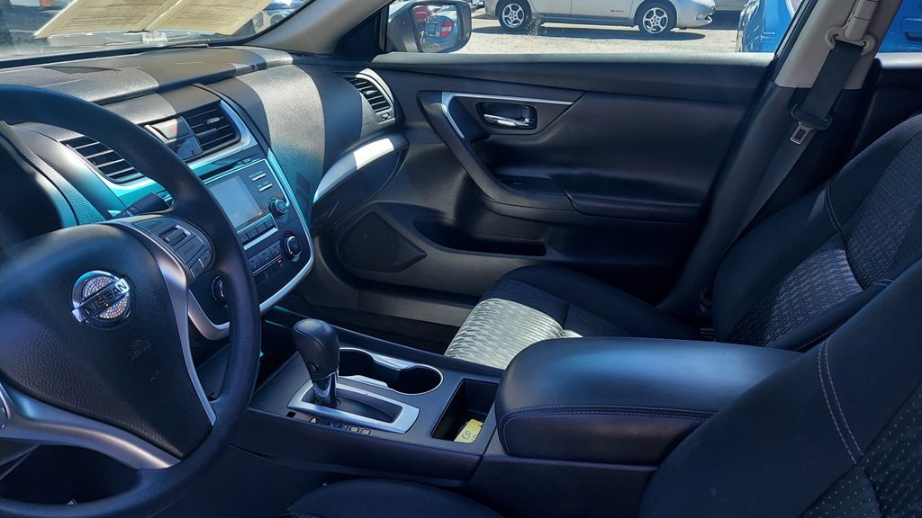 2016 Nissan Altima Image 7
