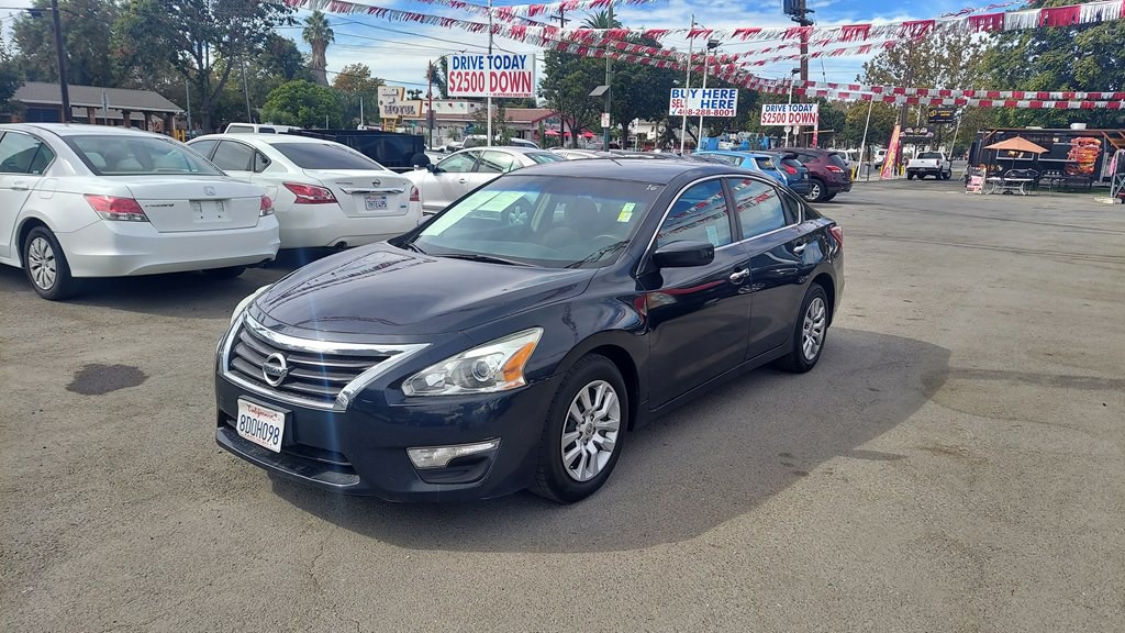 2013 Nissan Altima Image 1