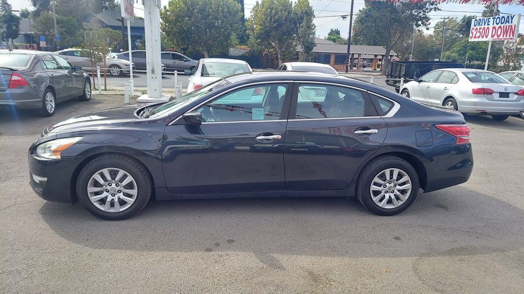 2013 Nissan Altima Image 2
