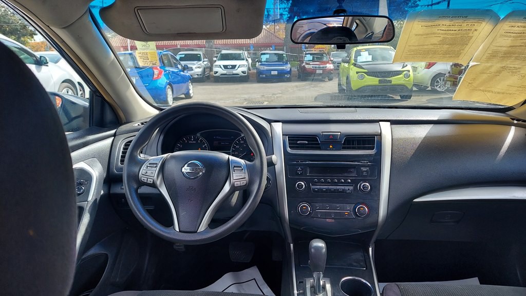 2013 Nissan Altima Image 10