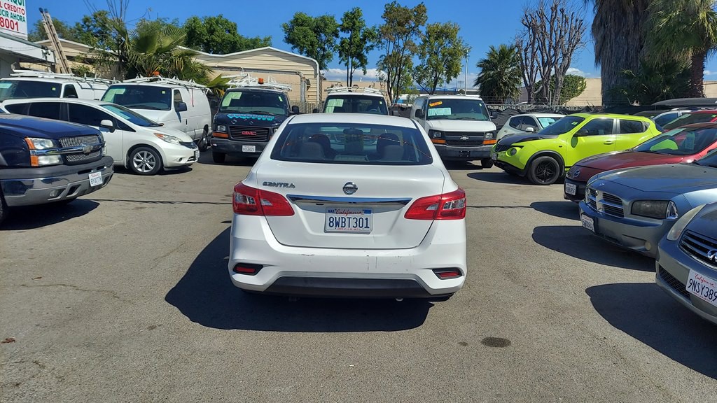 2018 Nissan Sentra Image 3