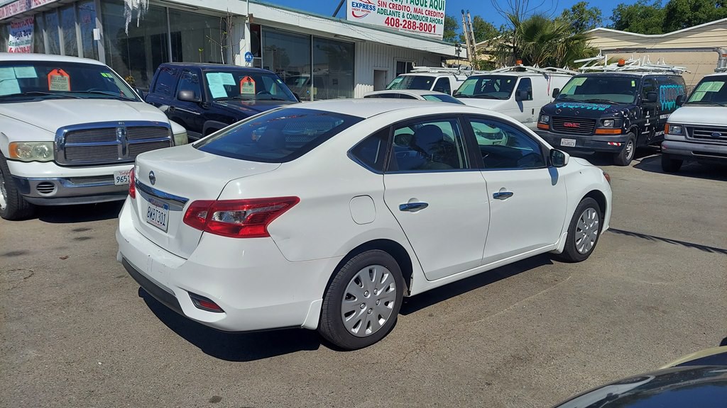 2018 Nissan Sentra Image 4