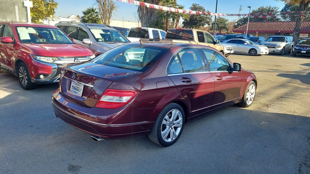2009 Mercedes-Benz C-Class Image 4
