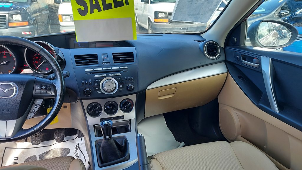 2011 Mazda Mazda3 Image 9