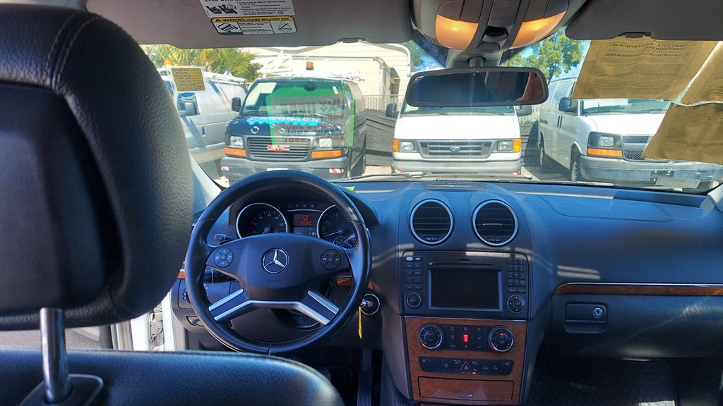 2009 Mercedes-Benz GL-Class Image 8