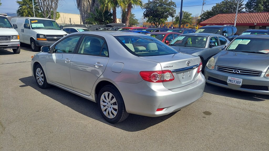 2012 Toyota Corolla Image 2
