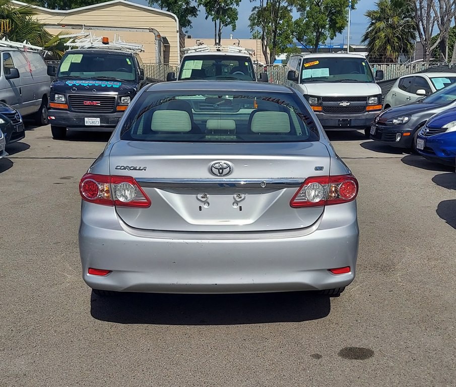 2012 Toyota Corolla Image 5