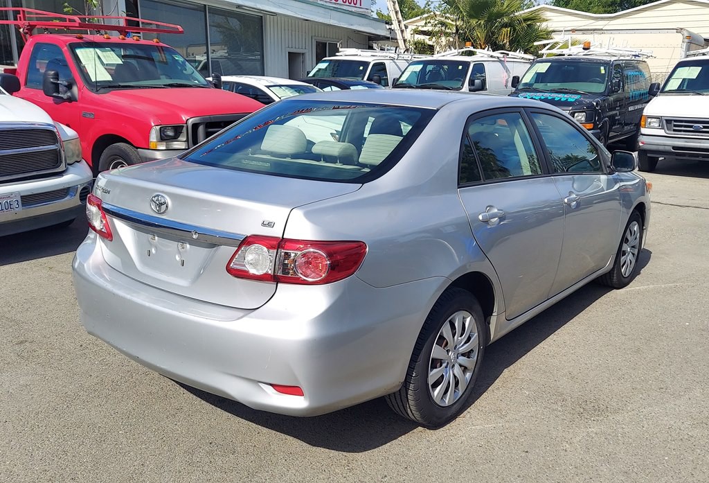 2012 Toyota Corolla Image 6