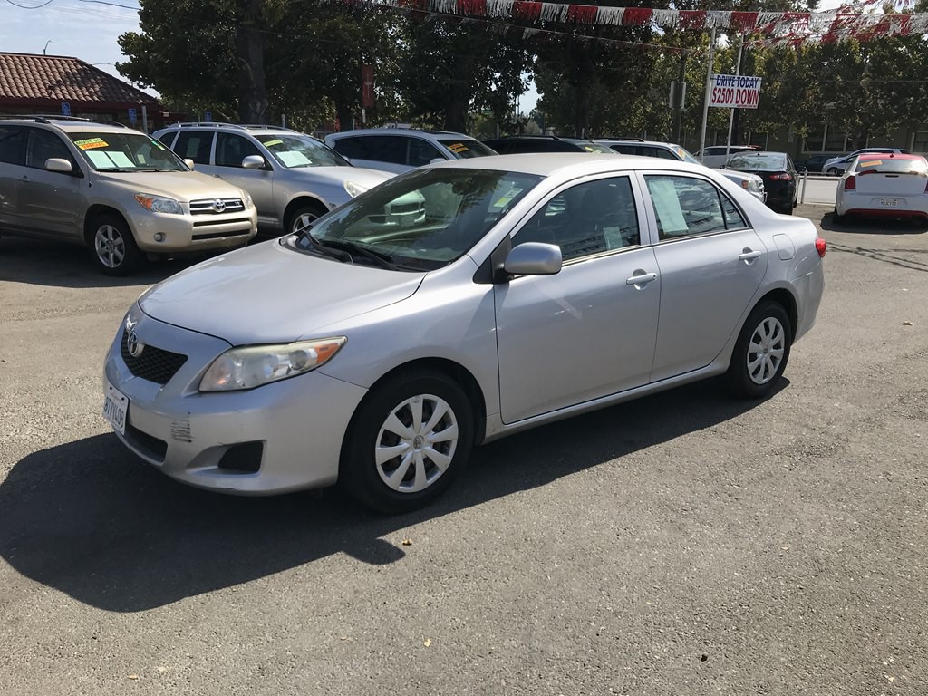 2009 Toyota Corolla Image 1