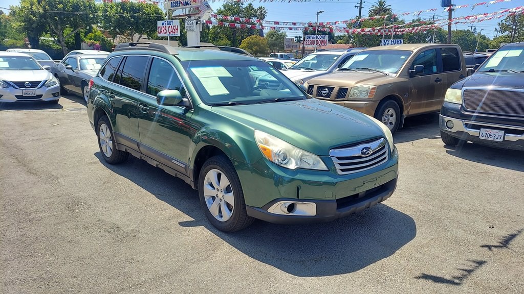 2010 Subaru Outback Image 6