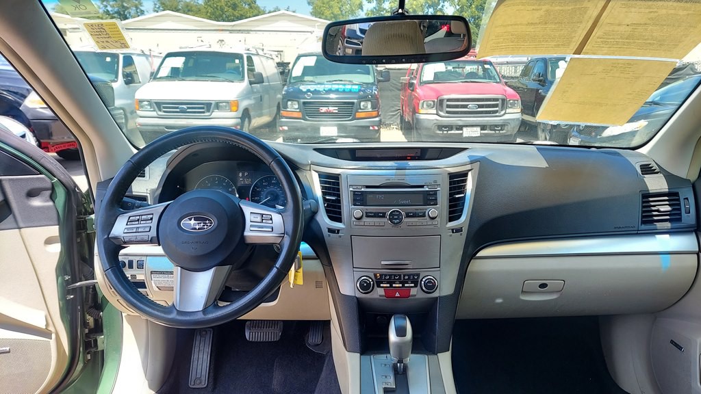 2010 Subaru Outback Image 9