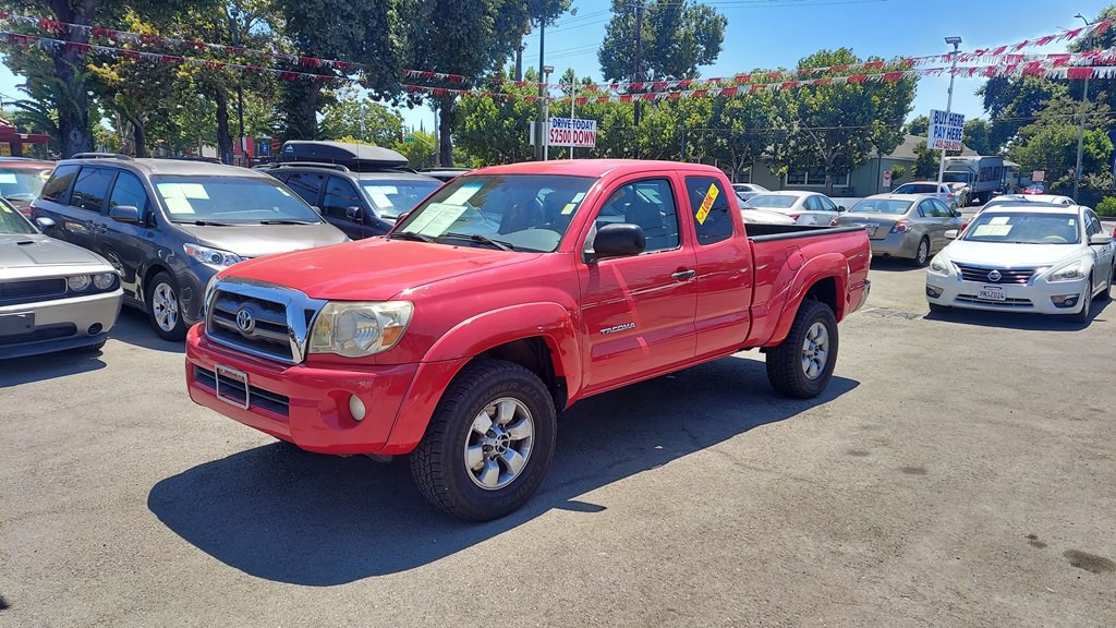 2005 Toyota Tacoma Image 1