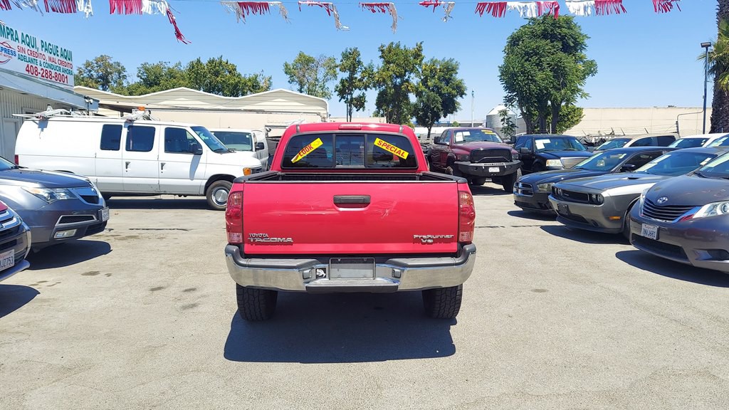 2005 Toyota Tacoma Image 3