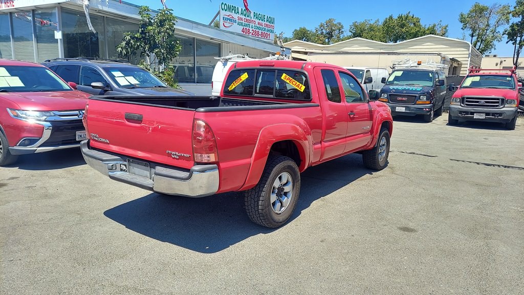 2005 Toyota Tacoma Image 4