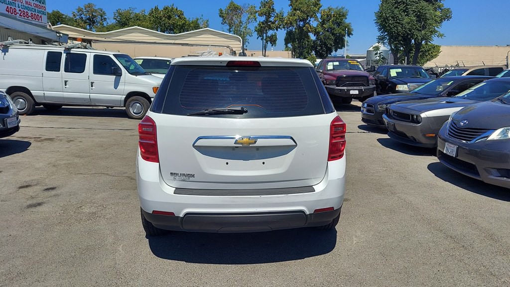 2017 Chevrolet Equinox Image 3