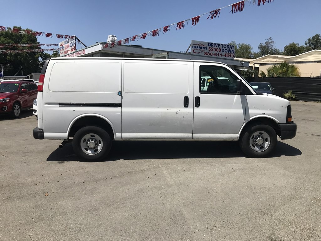 2013 Chevrolet Express Image 5
