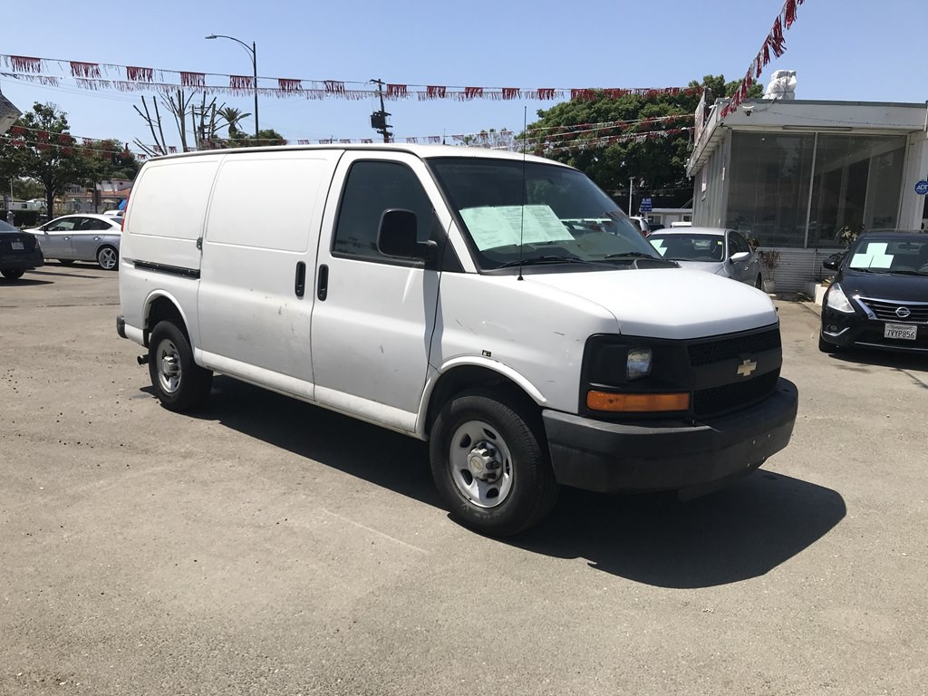 2013 Chevrolet Express Image 6