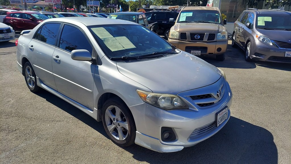 2011 Toyota Corolla Image 6