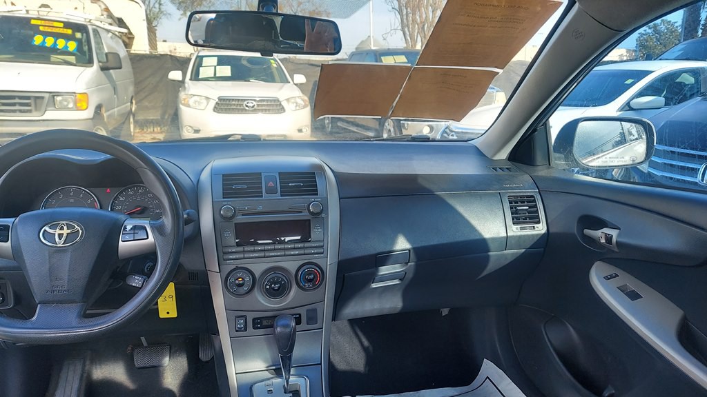 2011 Toyota Corolla Image 8
