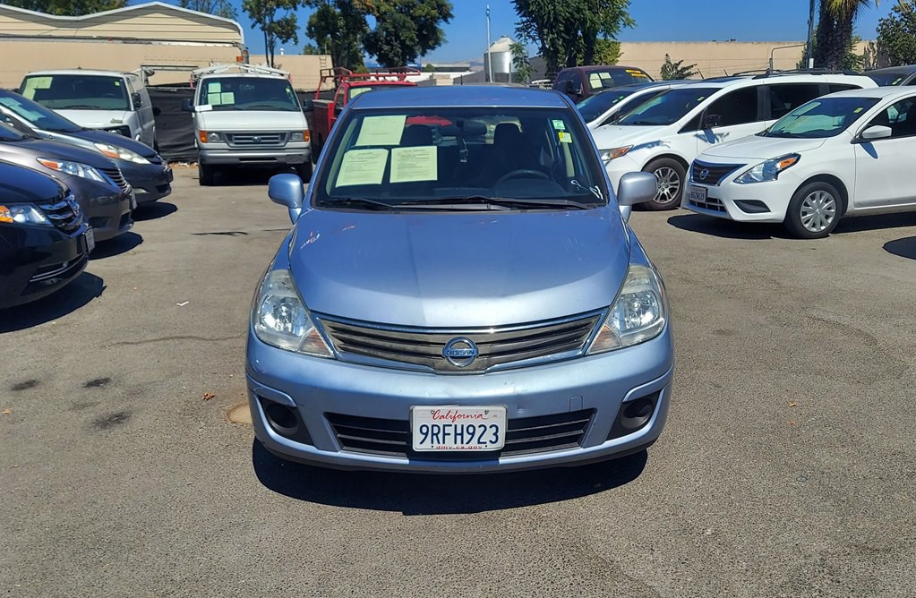 2011 Nissan Versa Image 7