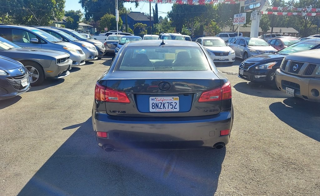 2007 Lexus IS Image 3