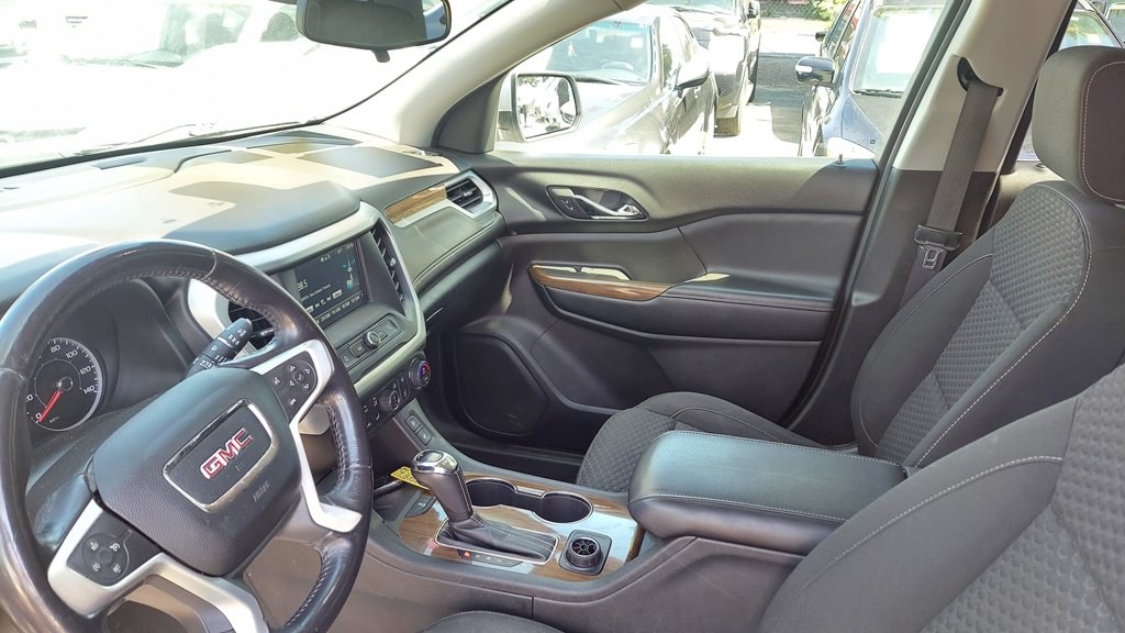 2018 GMC Acadia Image 6