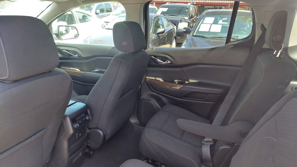 2018 GMC Acadia Image 7