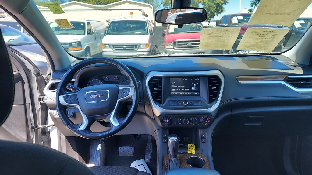 2018 GMC Acadia Image 9