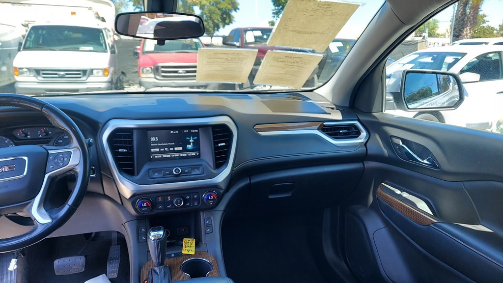 2018 GMC Acadia Image 10