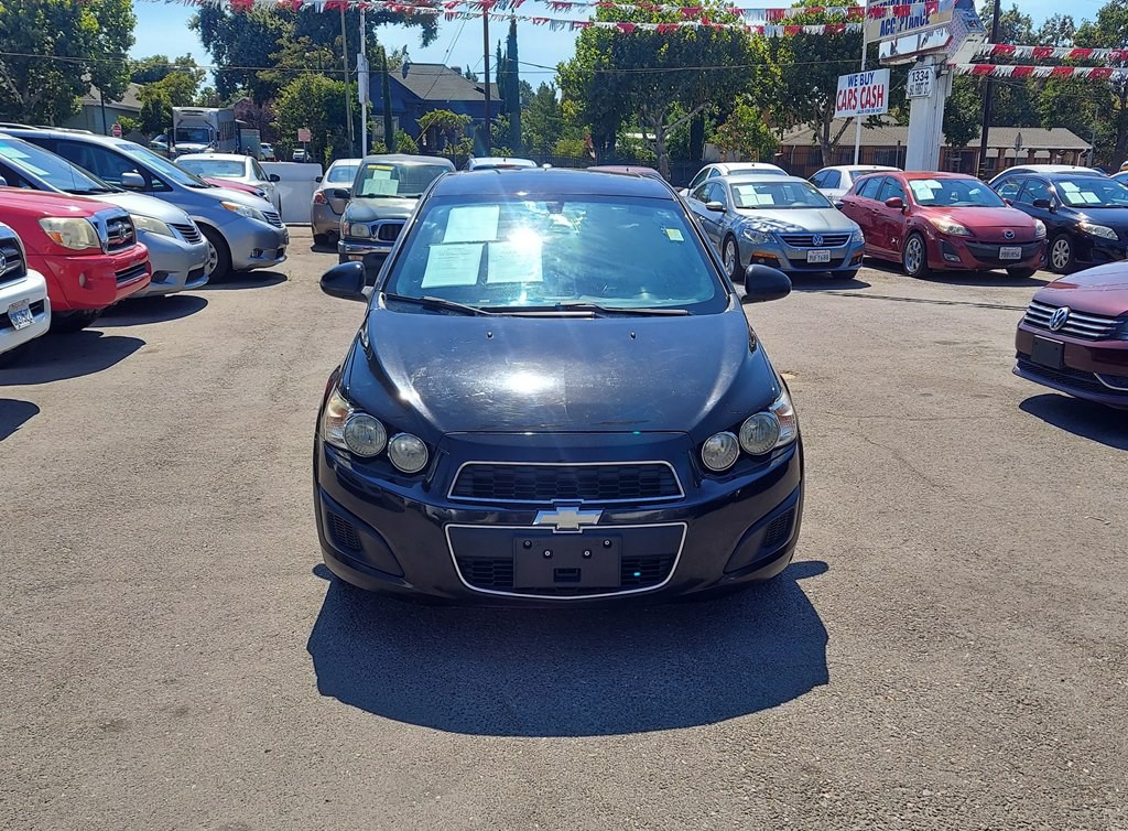 2016 Chevrolet Sonic Image 8