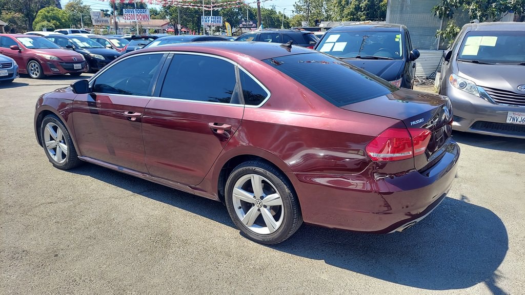 2013 Volkswagen Passat Image 3
