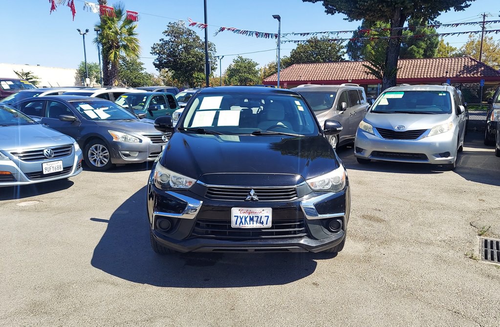 2017 Mitsubishi Outlander Image 8