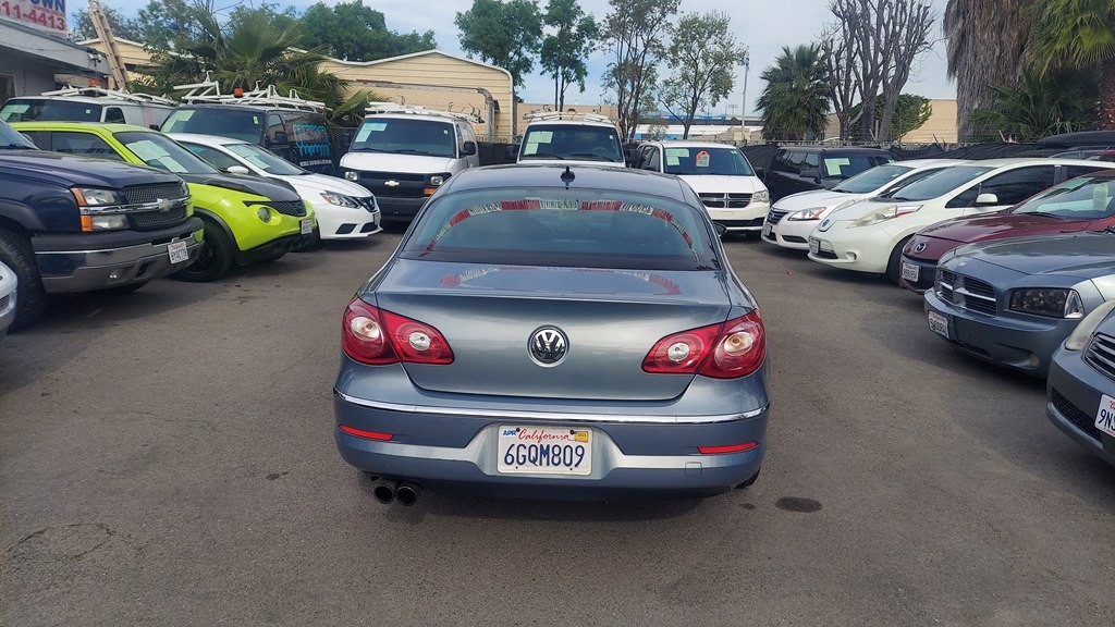 2009 Volkswagen CC Image 4