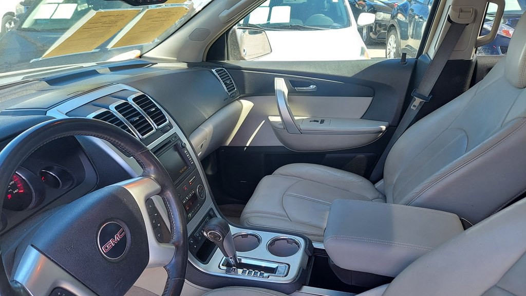 2008 GMC Acadia Image 7