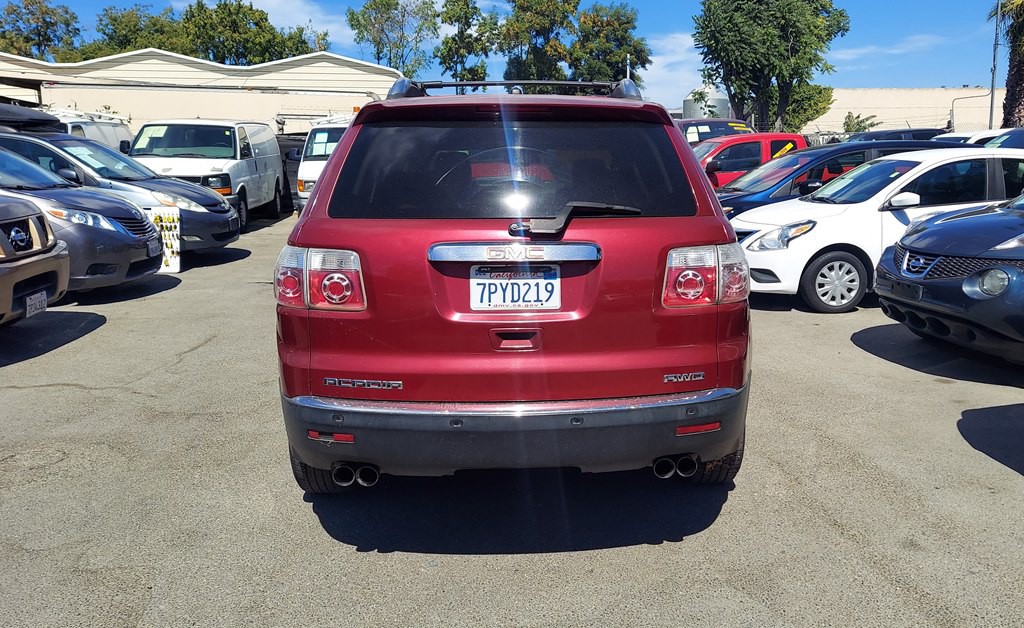 2010 GMC Acadia Image 4