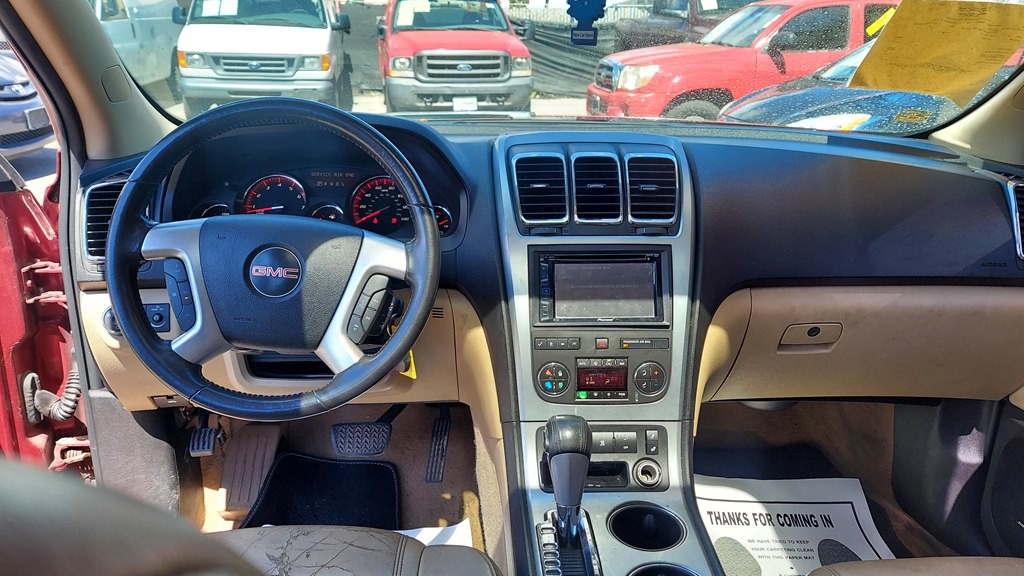 2010 GMC Acadia Image 11