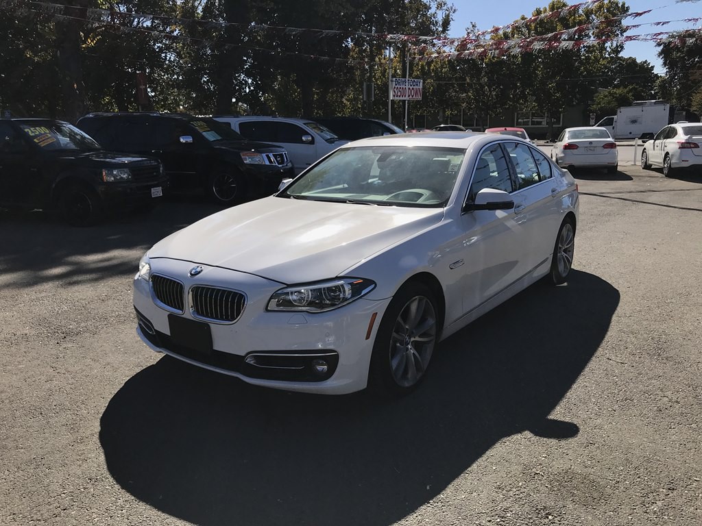 2014 BMW 5 Series Image 1