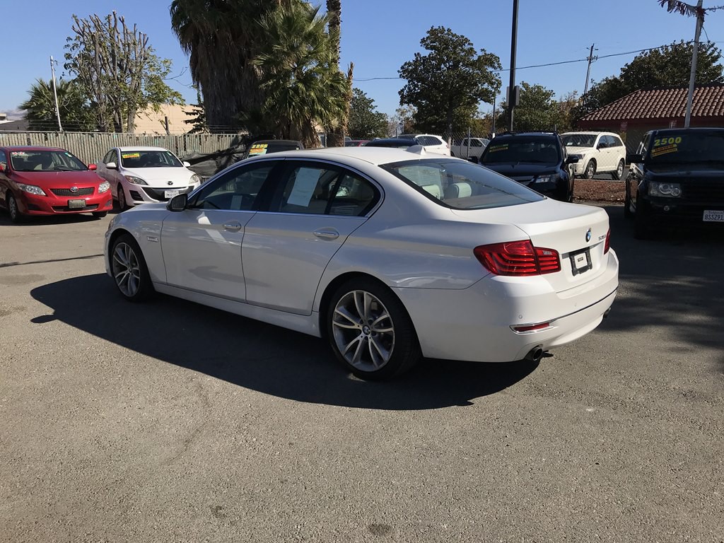 2014 BMW 5 Series Image 3