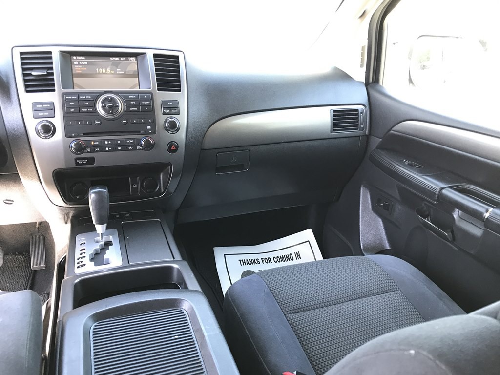 2008 Nissan Armada Image 12
