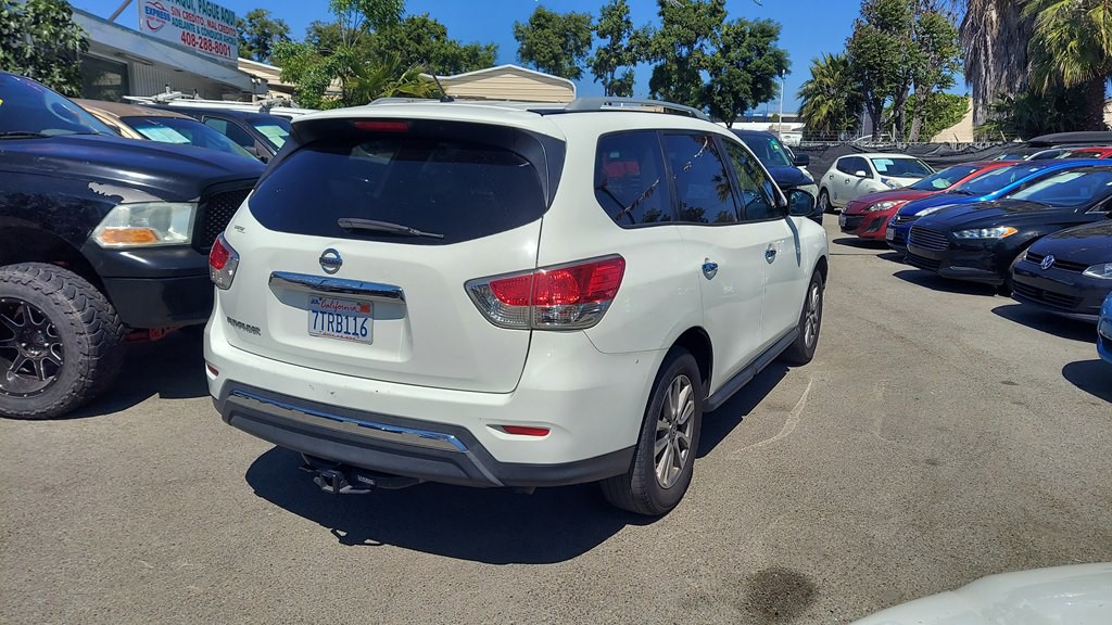 2016 Nissan Pathfinder Image 4