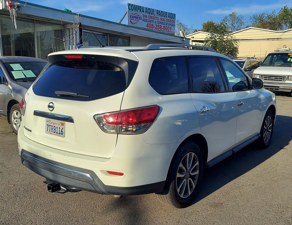 2016 Nissan Pathfinder Image 3