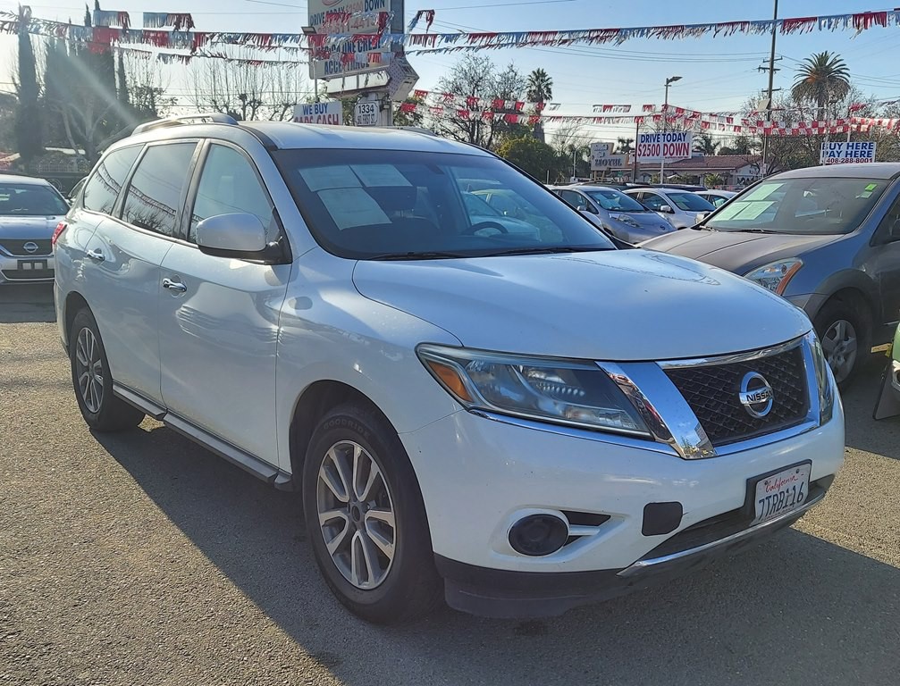 2016 Nissan Pathfinder Image 4