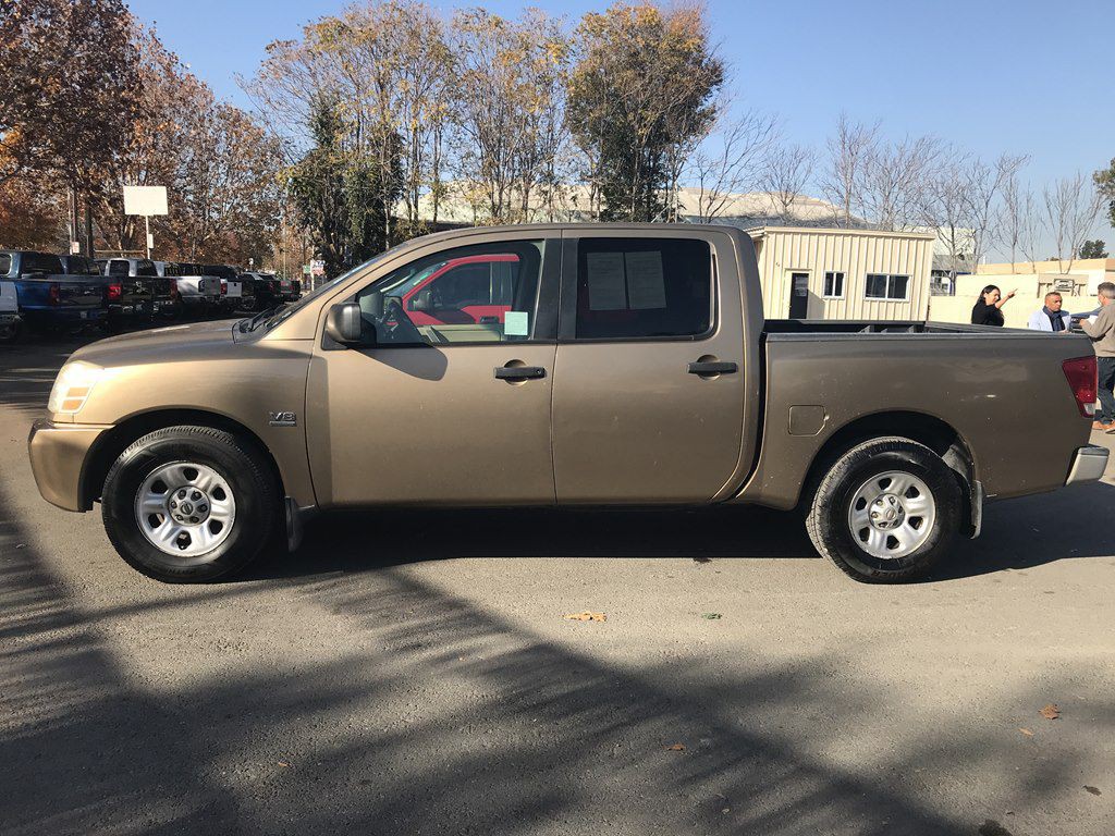 2004 Nissan Titan Image 2