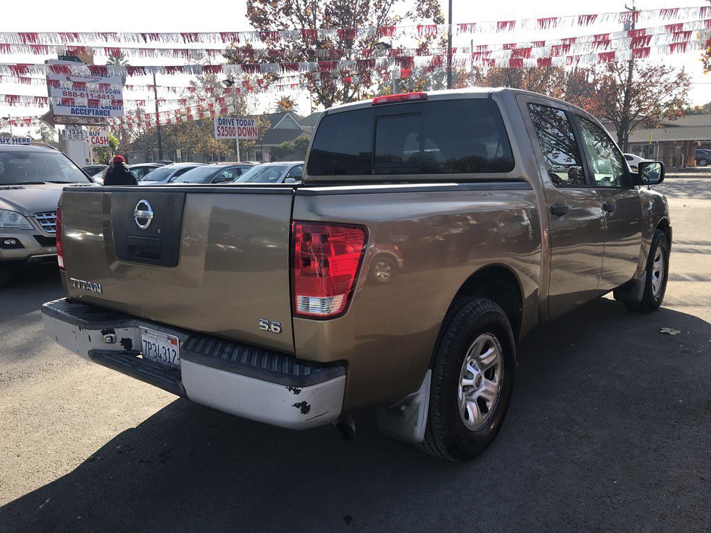 2004 Nissan Titan Image 5