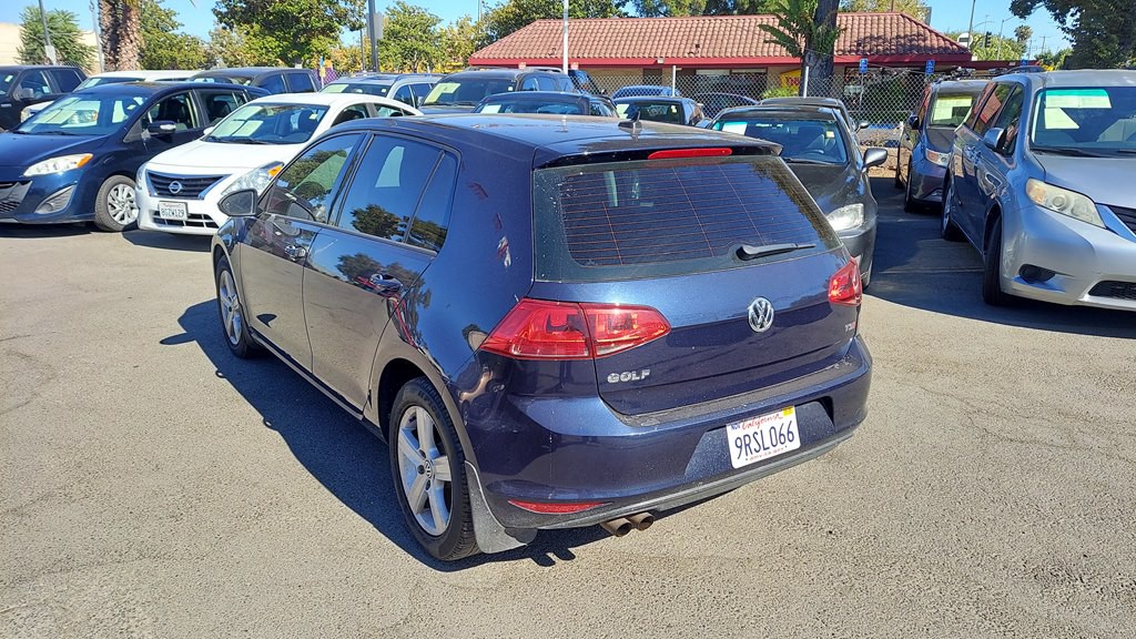 2017 Volkswagen Golf Image 3