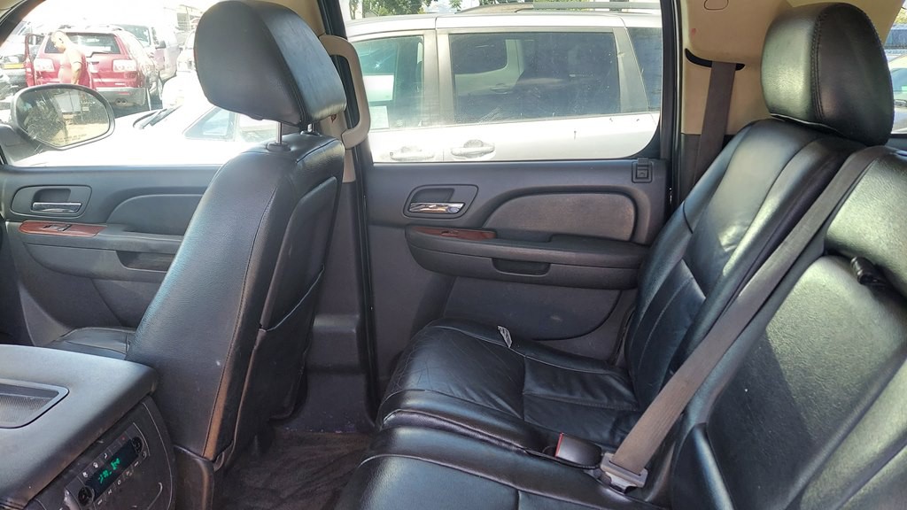 2011 GMC Yukon Image 9