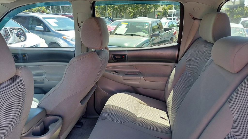 2006 Toyota Tacoma Image 11