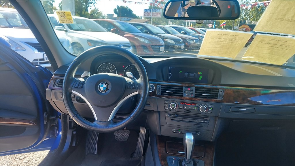 2009 BMW 3 Series Image 10