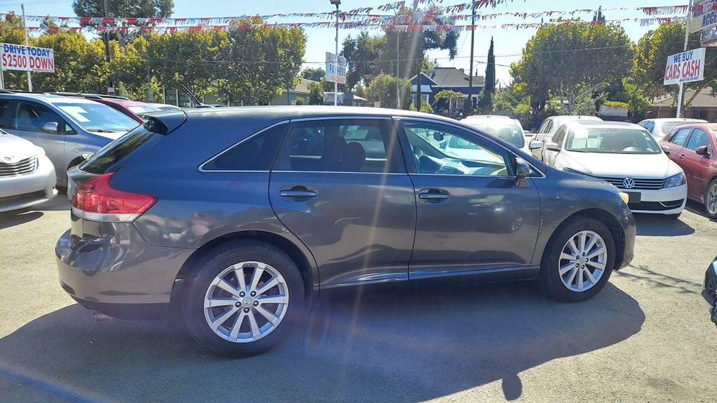2010 Toyota Venza Image 6