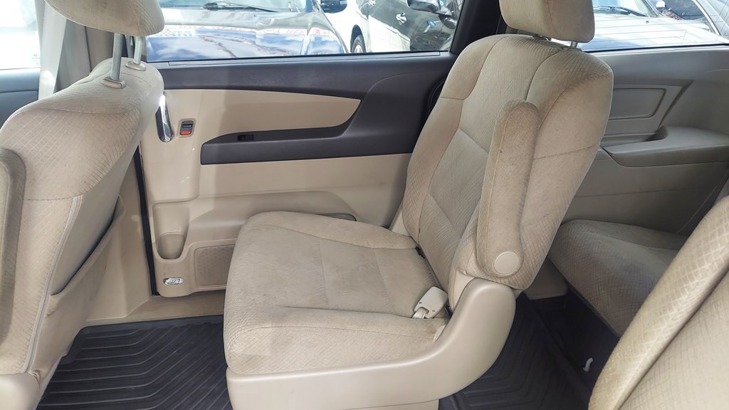 2014 Honda Odyssey Image 9